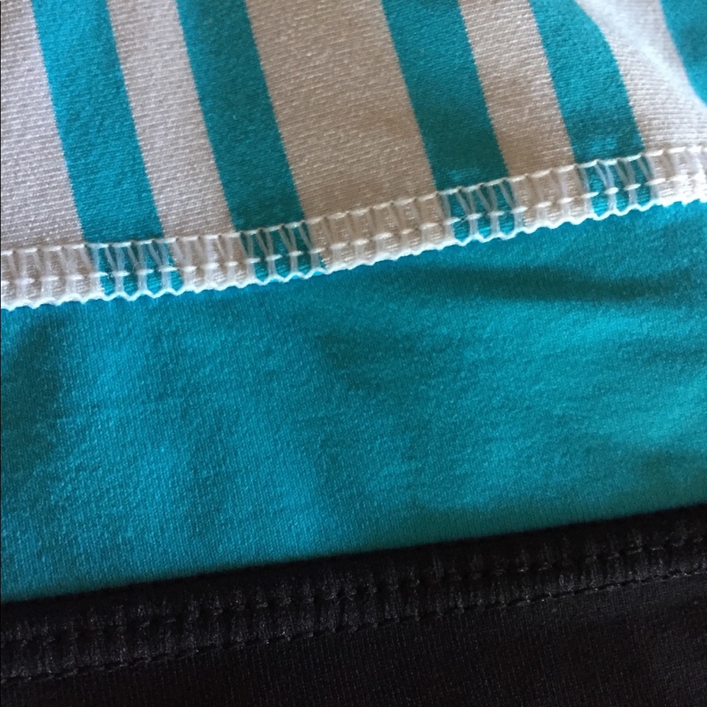 Lululemon size 4 crops